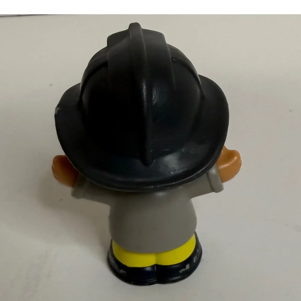 Fisher-Price Little People Firefighter Figure Grey Uniform FMN98 Mattel 2016‎